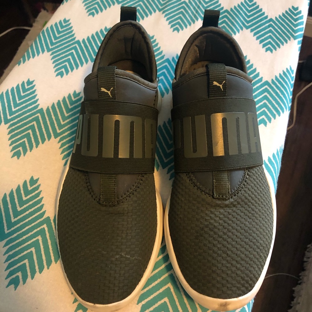 Puma Sneakers